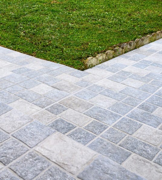 Straatwerk: wallblocks